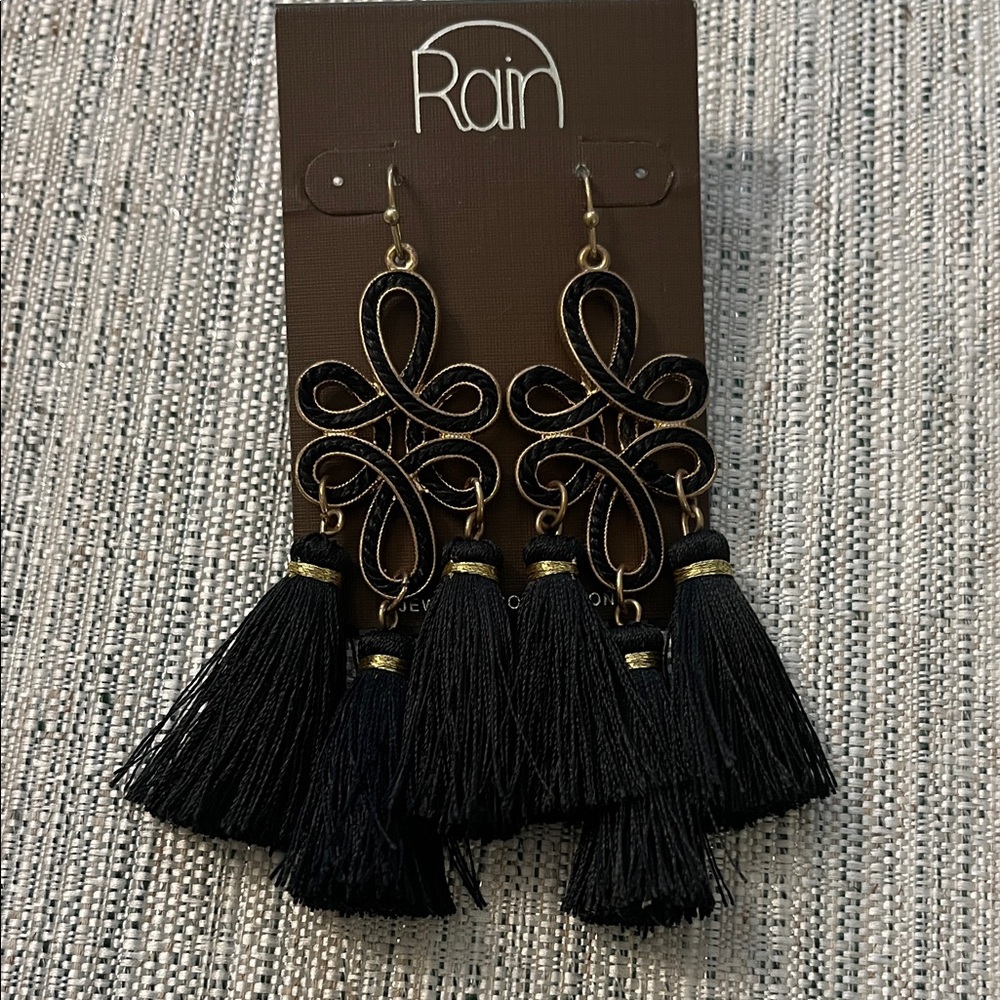 Rain Black Tassel Earrings